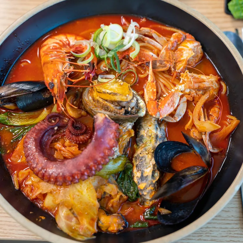 Mejor Spicy Noodle en Seogwipo - 영실국수 서귀포중문본점