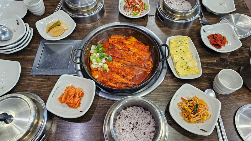 Mejor Mixed Rice Bowl en Seogwipo - 제주산방산나들목