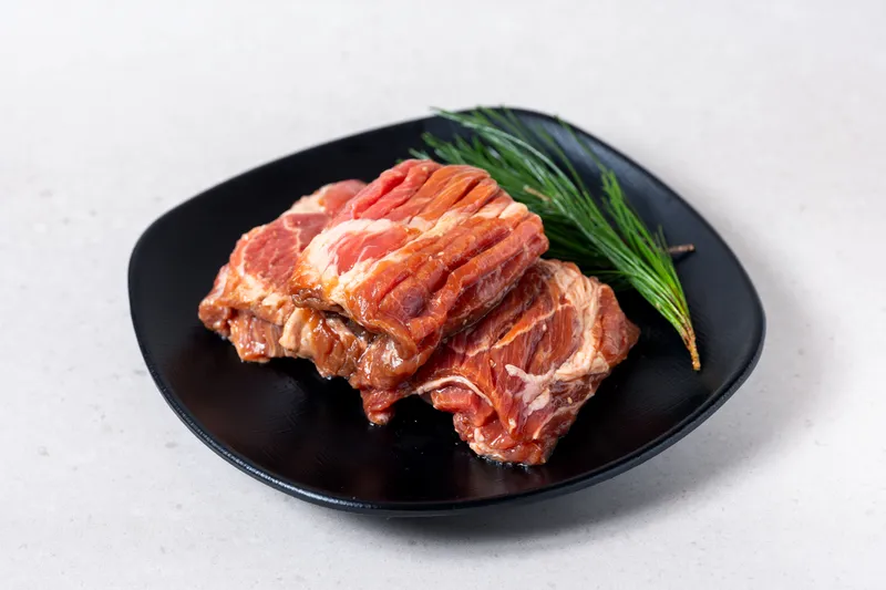 Best Grilled Pork Belly in Gangneung City Center - Bakdaegam Hwarogui Gangneung Gyodong Branch