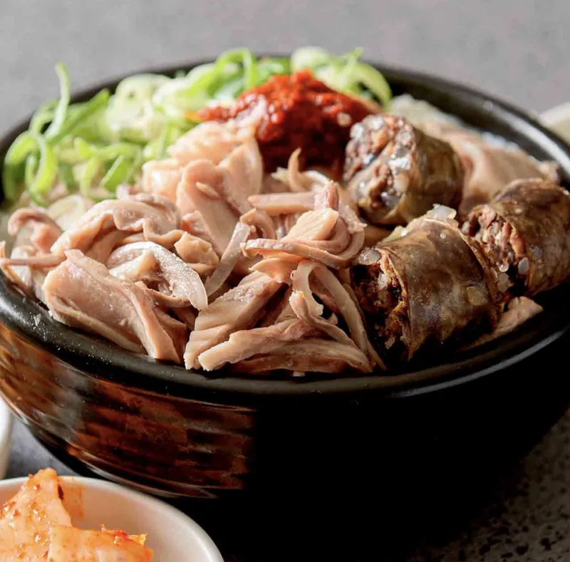 Mejor Pork Sausage Soup en Jwa-po - 풍성돼지국밥