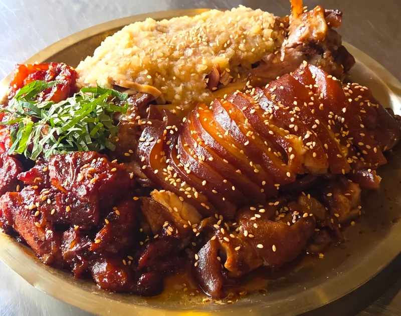 Mejor Pork Feet en Hongdae - 홍대족발