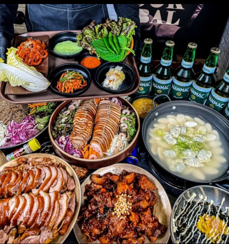 Manjok Ohyang Jokbal Hongdae Station