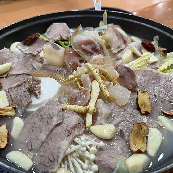 Best Seolleongtang in  - Jangsu Seolleongtang Haejangguk