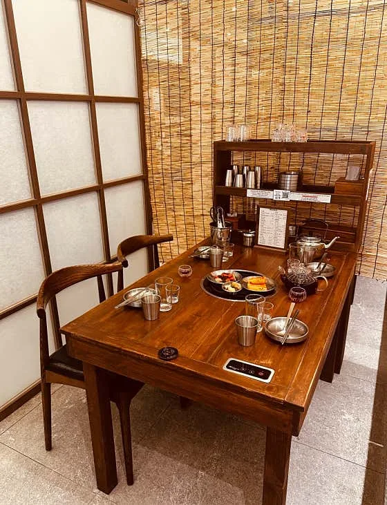Best Korean Noodle Soup in Gangnam - Muan Hoegwan Cheongdam Branch