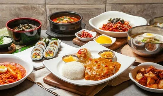 Mejor snack food en Gangnam - 푸드카페김밥천국 청담사거리점