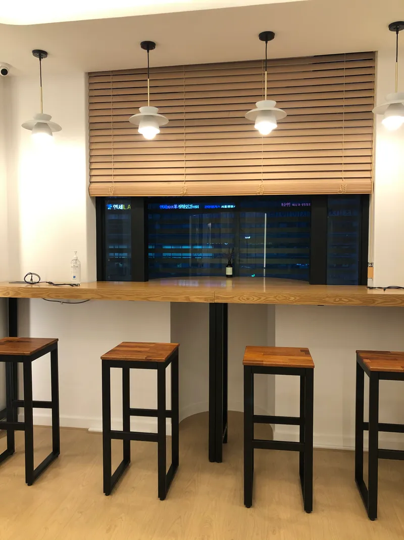 Shinchon Clear Dental Clinic