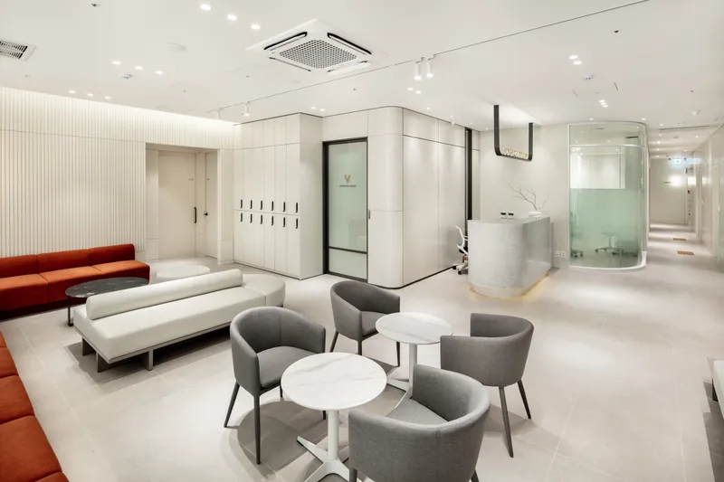 I Plus Eye Clinic