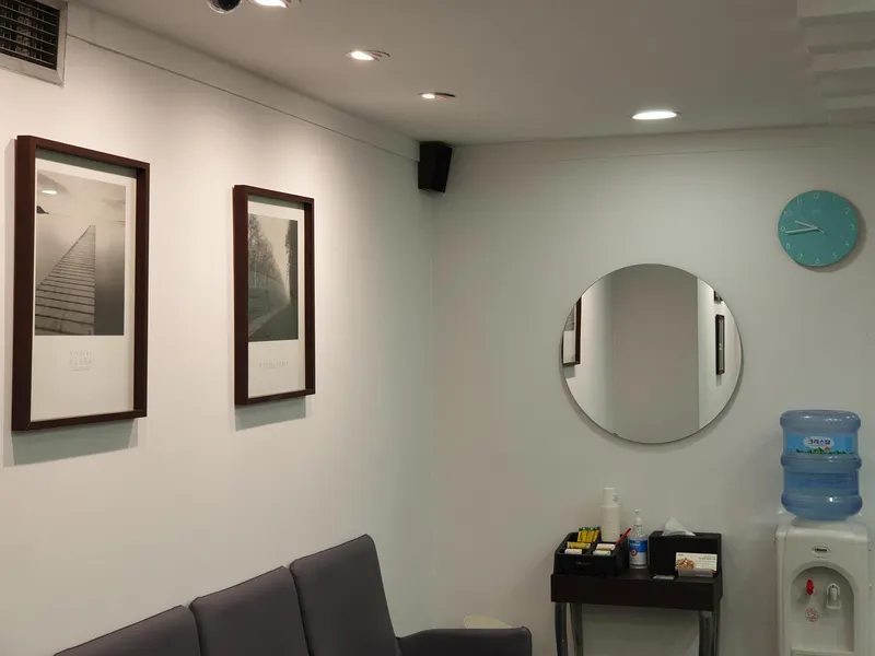 Love's Dental Clinic