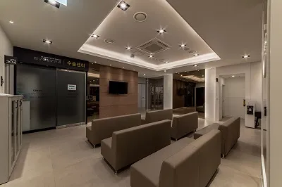 Apgujeong St. Mary's Eye Clinic