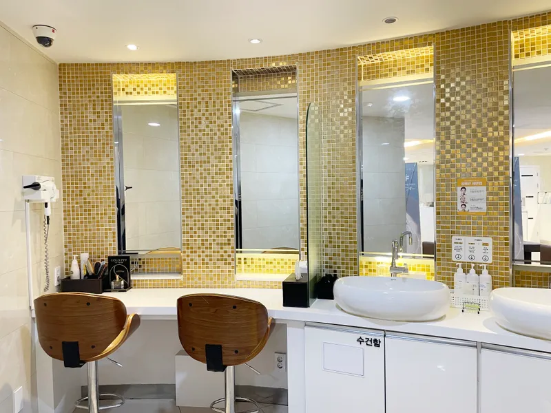 Cha & Park Dermatology Clinic Danggung Branch