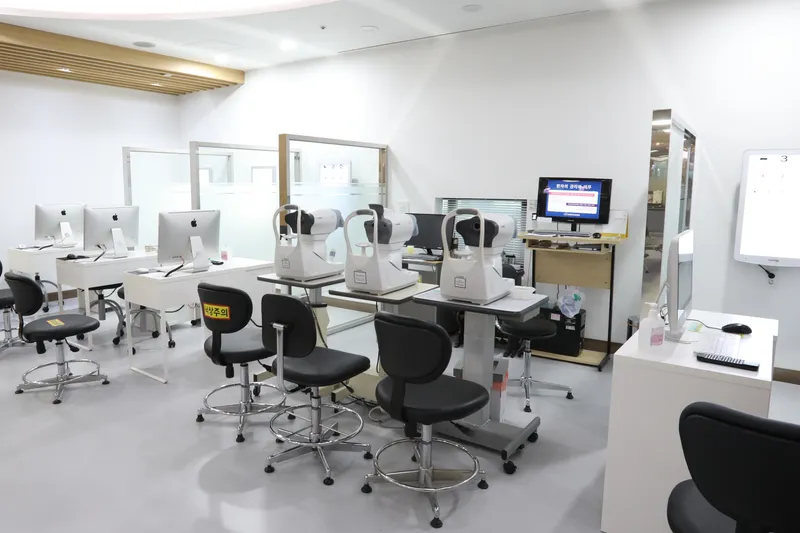 Bright Eye Hospital 21