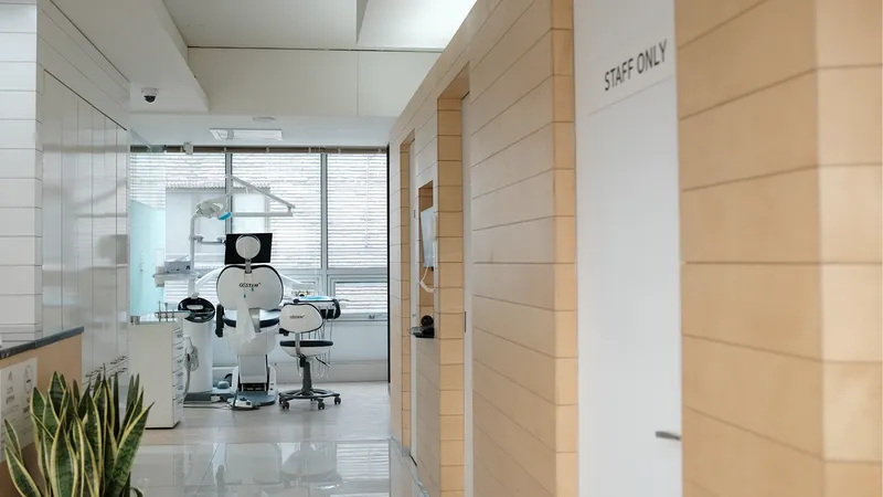 Shinsegae Dental Clinic