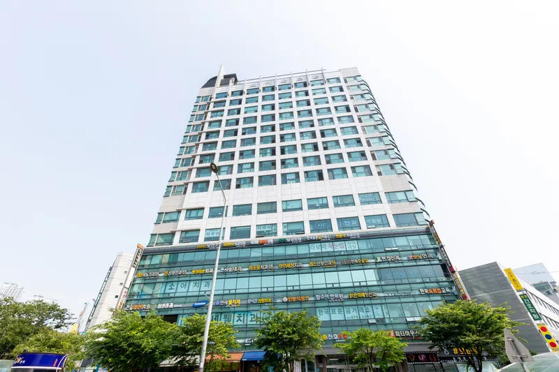Yang Si Gang Plastic Surgery Clinic