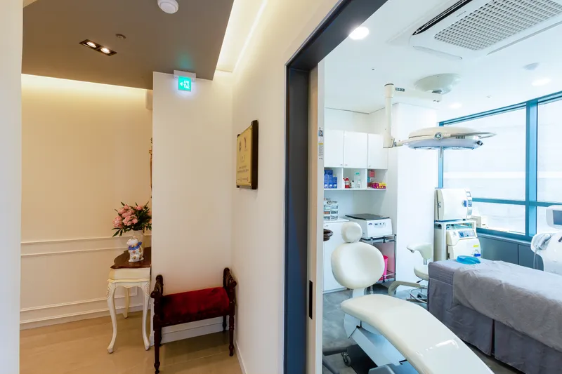 Yang Si Gang Plastic Surgery Clinic