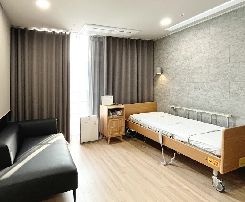 Nari Women's Hospital