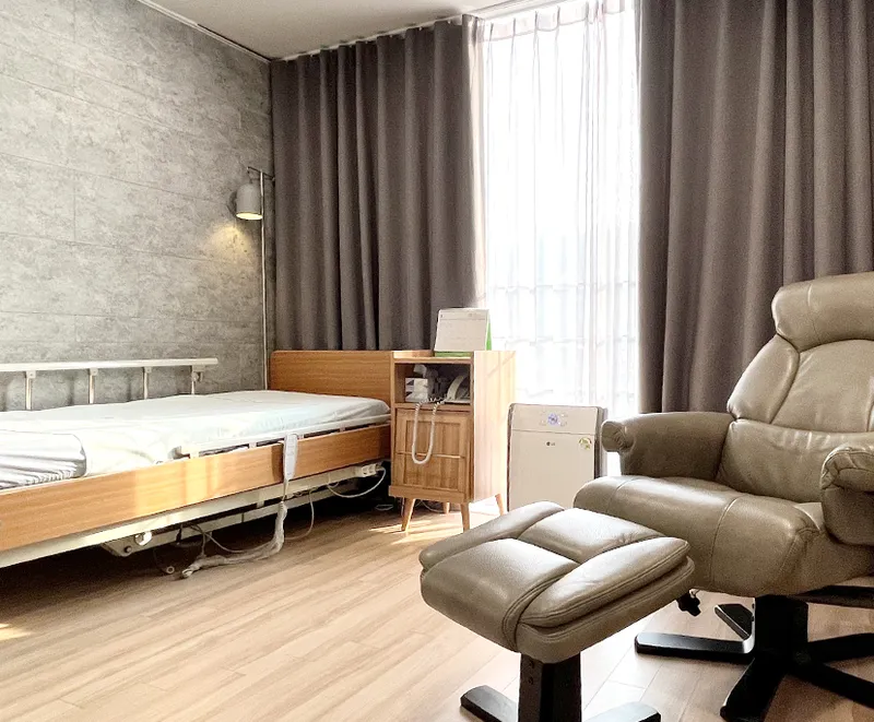 Nari Women's Hospital