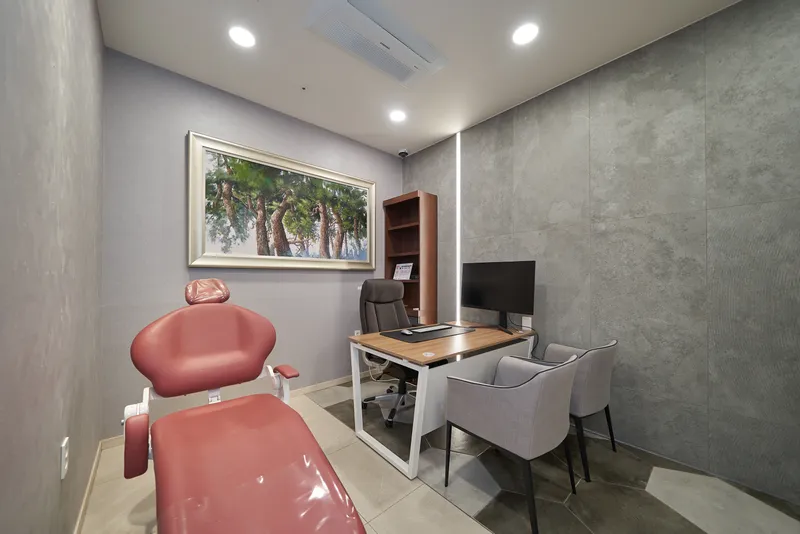 Grim Plastic Surgery Clinic