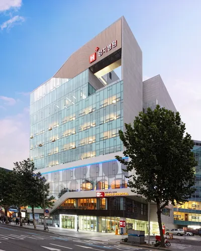 H Plus Yangji Hospital