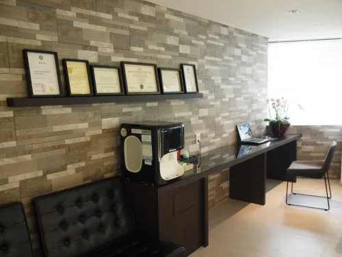 Apgujeong Yonsei Clinic