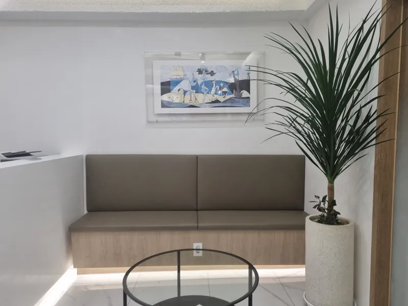 Lim Dermatology Clinic