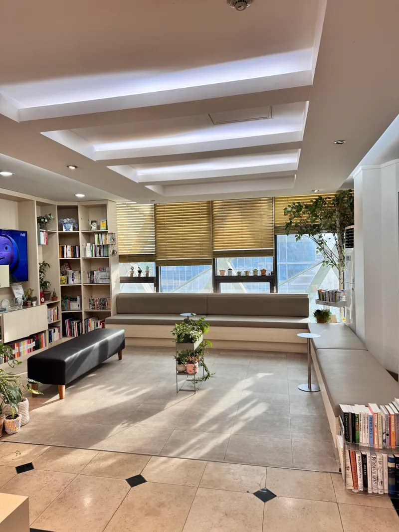 Gangnam Waterdrop Dental Clinic