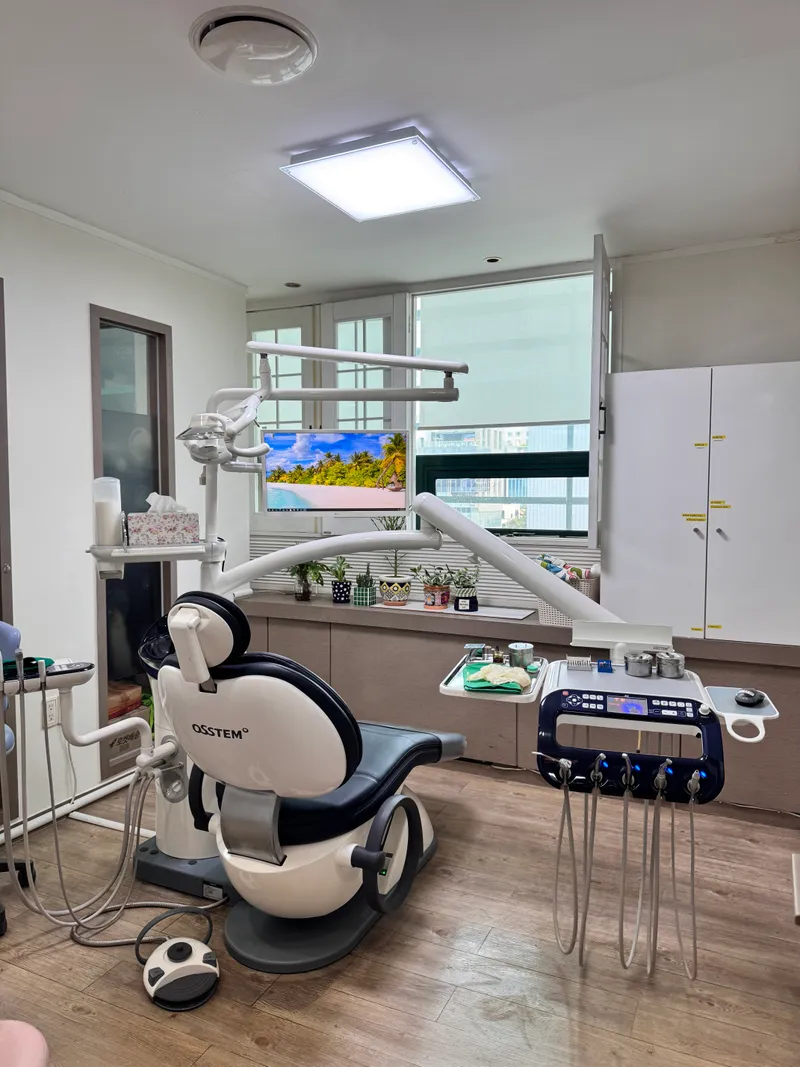 Gangnam Waterdrop Dental Clinic