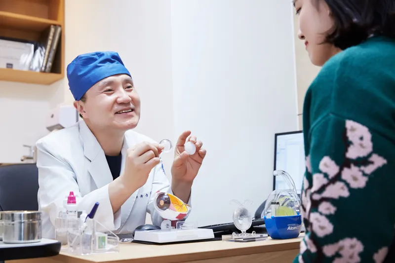 Apgujeong ESNB Eye Clinic