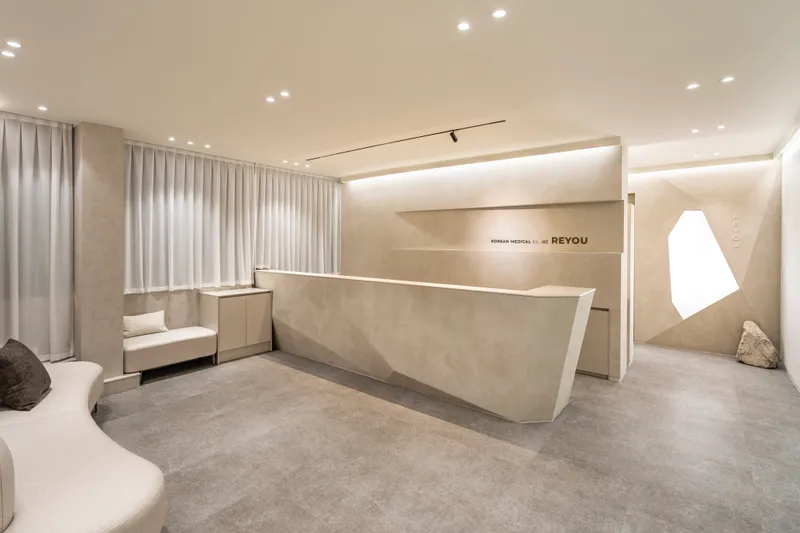 Leeuhan Clinic Gangnam Branch