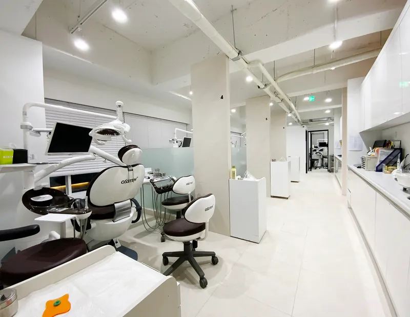 Barom Dental Clinic