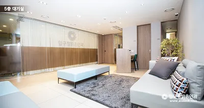 Apgujeong Bright Eye Clinic