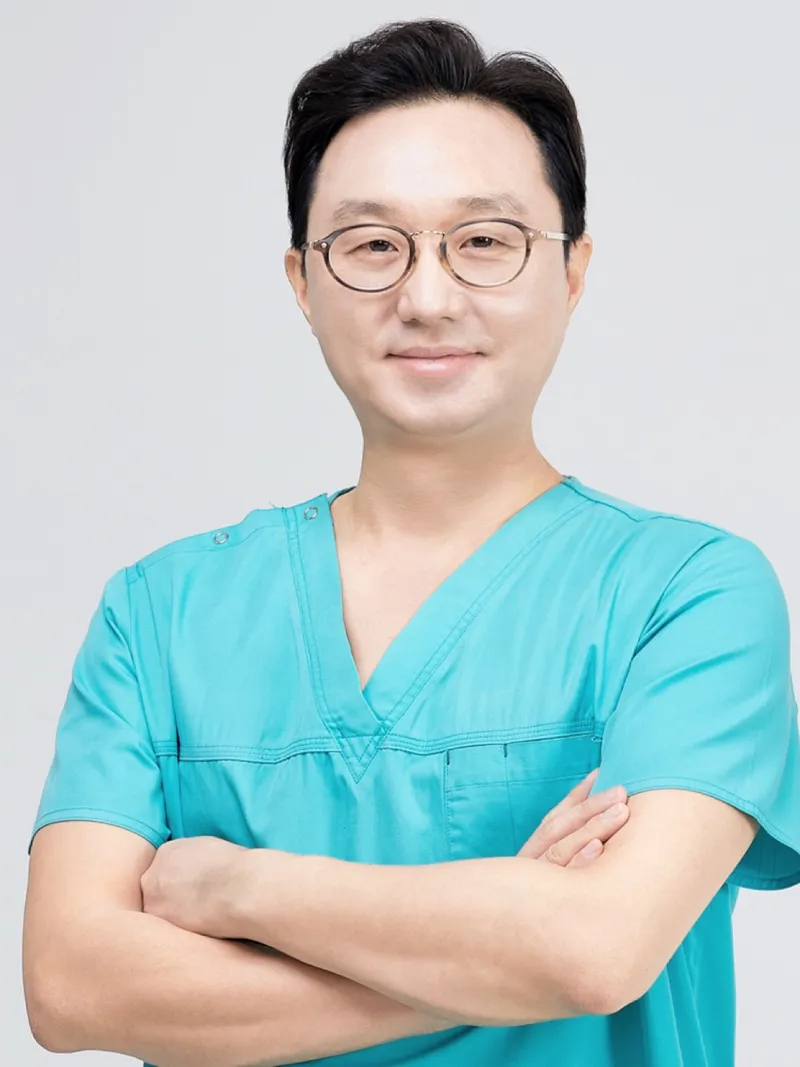 Apgujeong Oracle Dermatology Clinic