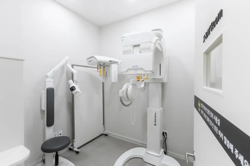 Acro Dental Clinic