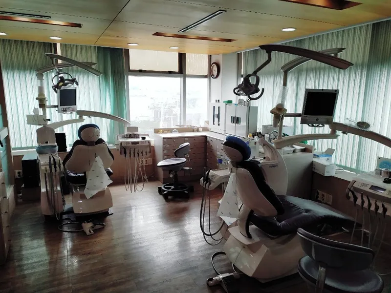 Buseong Yuhap Dental Clinic