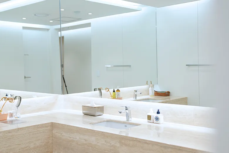 Apgujeong Ivy Plastic Surgery Clinic