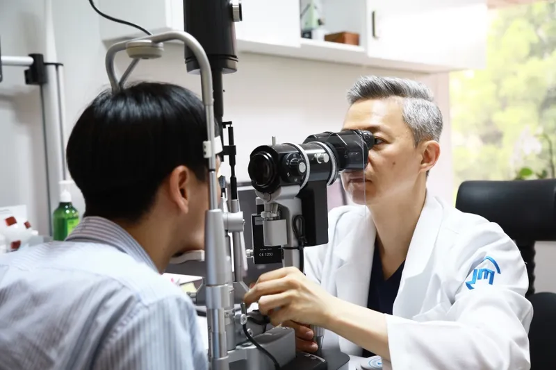 Apgujeong Kim Jung-mok Eye Clinic