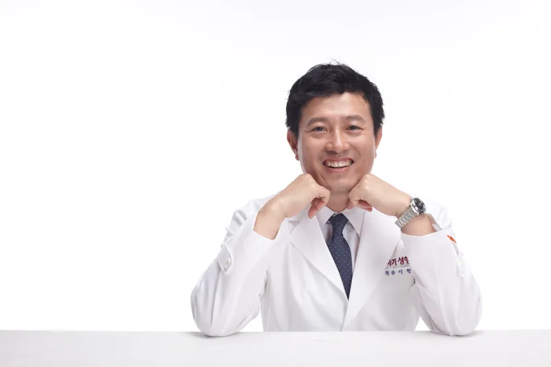 I Hyun Taek Plastic Surgery Clinic