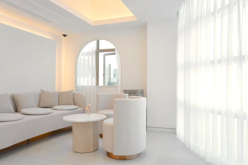 Cheongdam Glass Dermatology Clinic