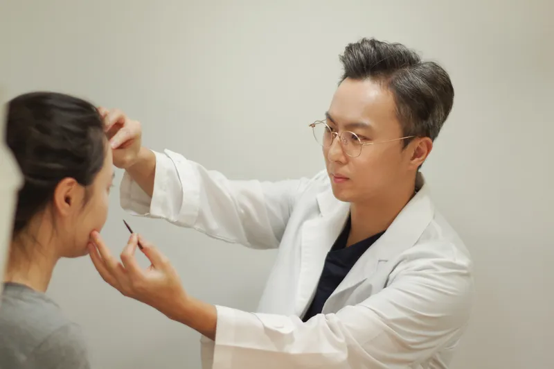 꼼꼼성형외과의원
