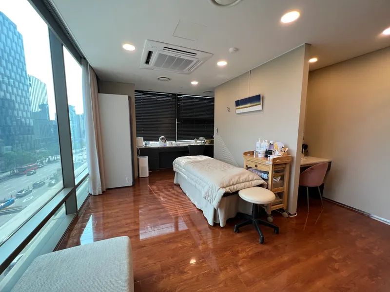 Cheongdam Joonneck Spine and Dermatology Clinic