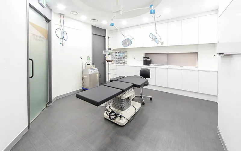 Apgujeong DIAL Plastic Surgery Clinic