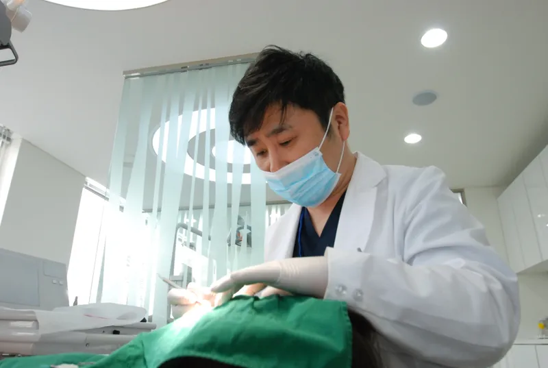 Jung Chan Gwon Able Dental Clinic