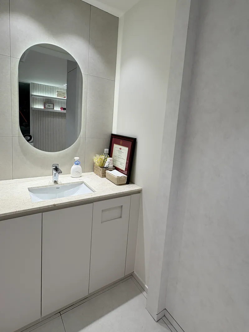Yong-sam 365 Dental Clinic