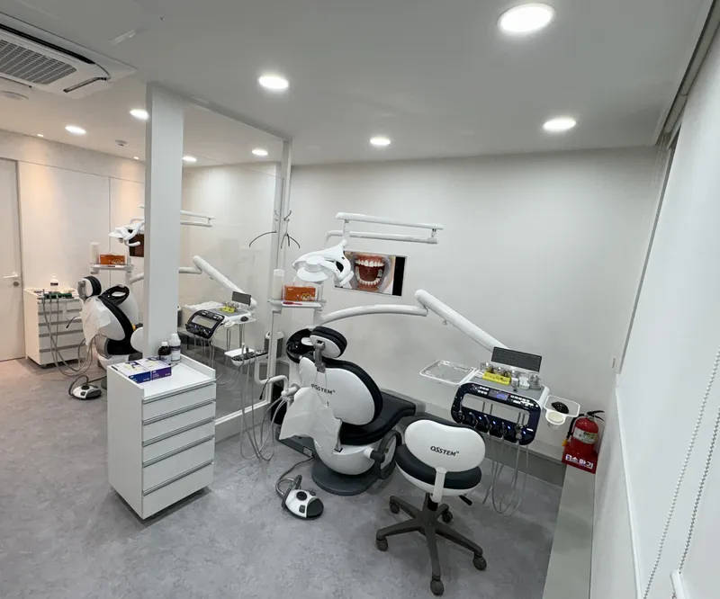 Yong-sam 365 Dental Clinic