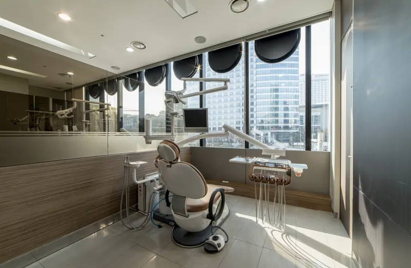 Implant Pia Dental Clinic