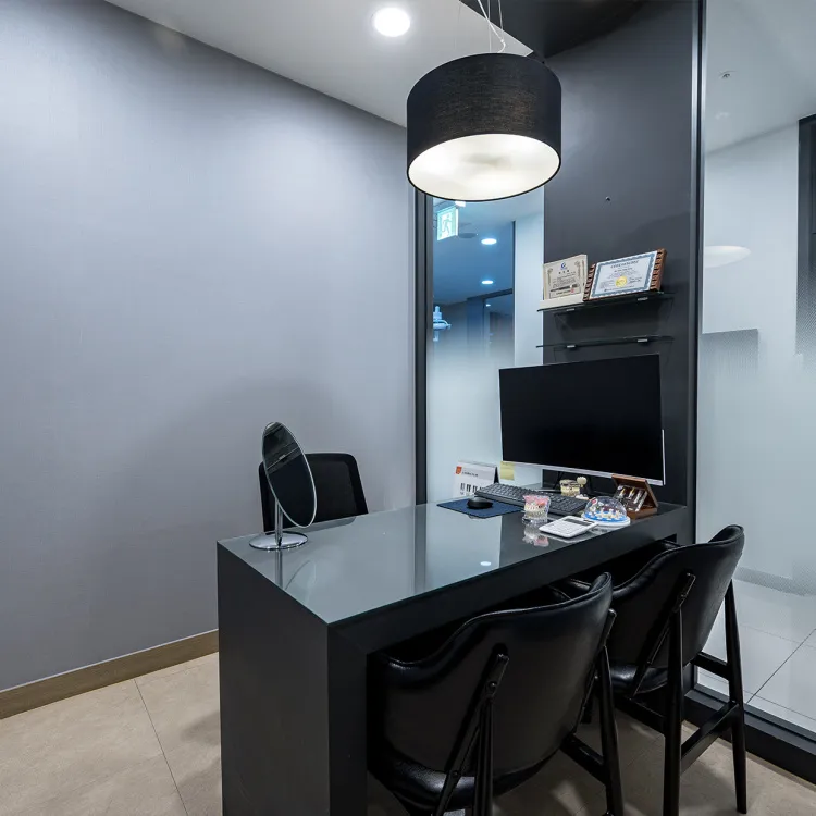 Gangnam Brel Dental Clinic