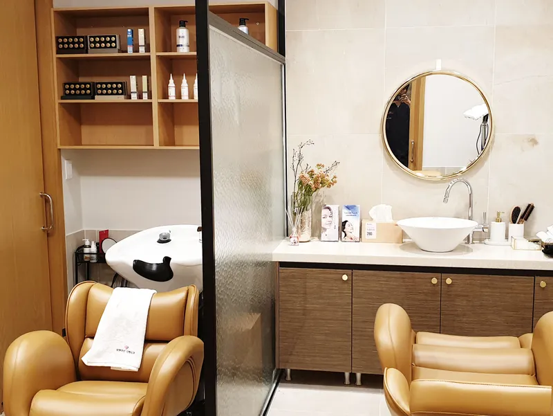 Mona Line Plastic Surgery Clinic