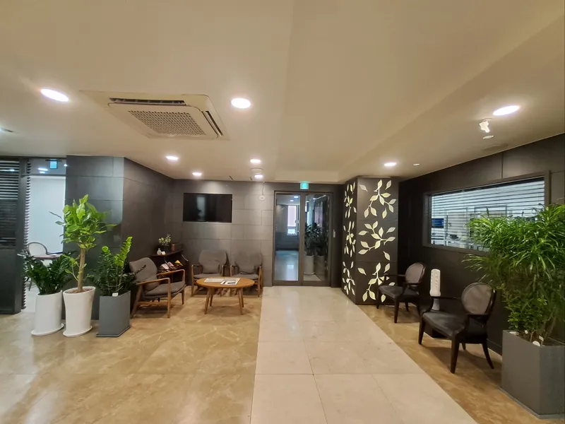 Eiji Clinic