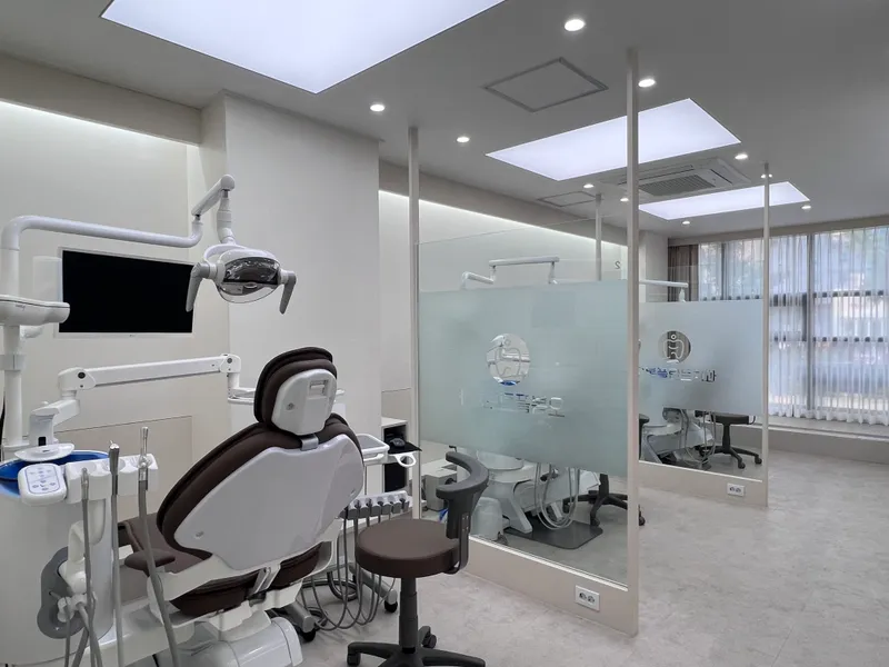 OBok Plant Dentist Clinic