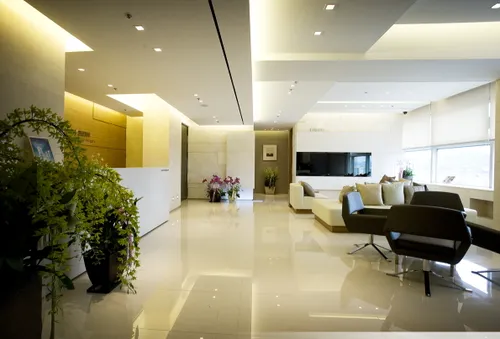 Laum Plastic Surgery Clinic