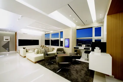 Laum Plastic Surgery Clinic
